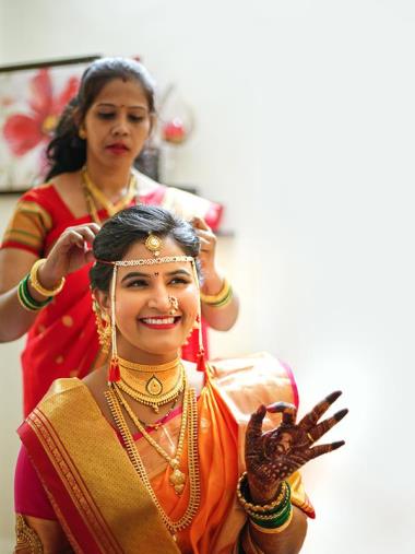 Prachi Weds Mangesh, Wedding story photos